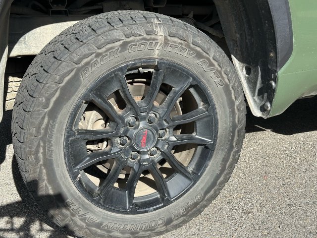 Used 2022 Toyota Tundra Limited w/ TRD Off-Road Package AWD/4WD image 15