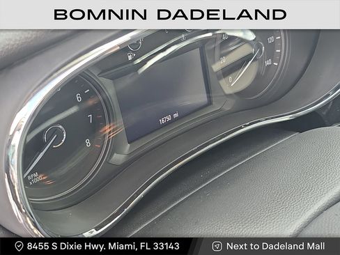 Used 2022 Buick Encore Preferred w/ Safety Package image 13