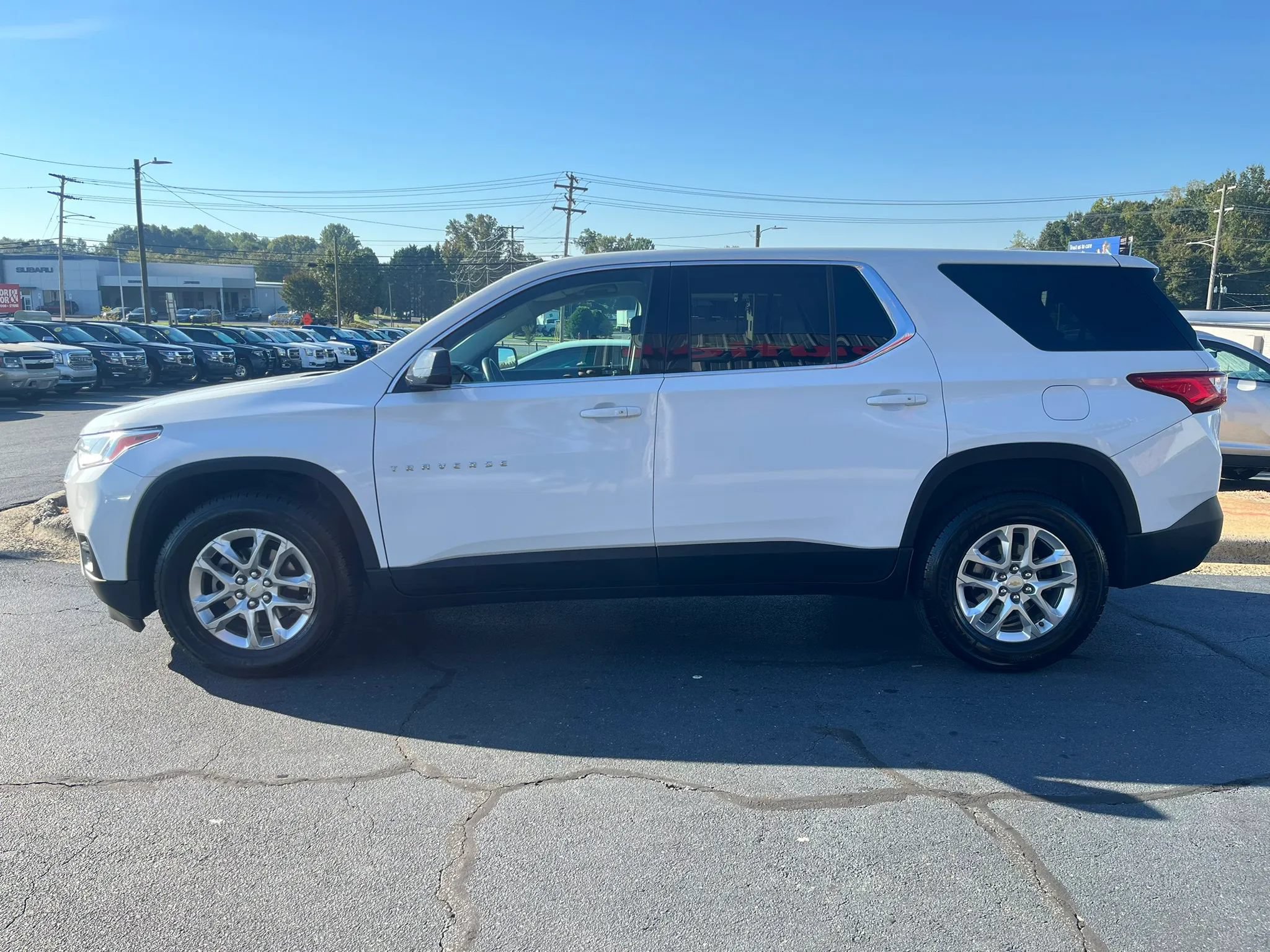 Used 2018 Chevrolet Traverse LS AWD/4WD image 4