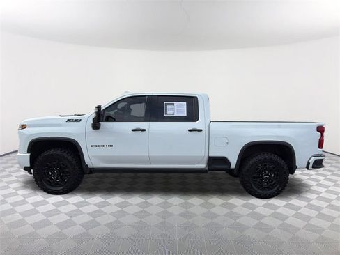 Used 2024 Chevrolet Silverado 2500 LTZ w/ LTZ Plus Package image 8