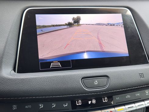 Used 2020 Cadillac XT4 Premium Luxury FWD image 8