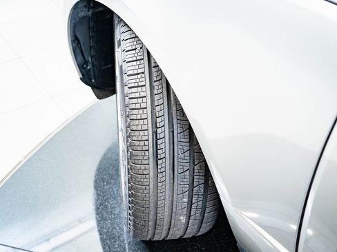 Used 2017 Land Rover Range Rover Supercharged image 40