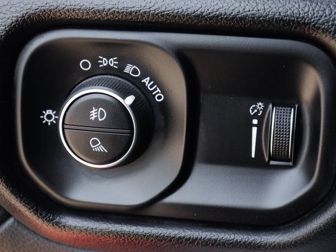 Used 2024 RAM 2500 Big Horn w/ Bed Utility Group image 22