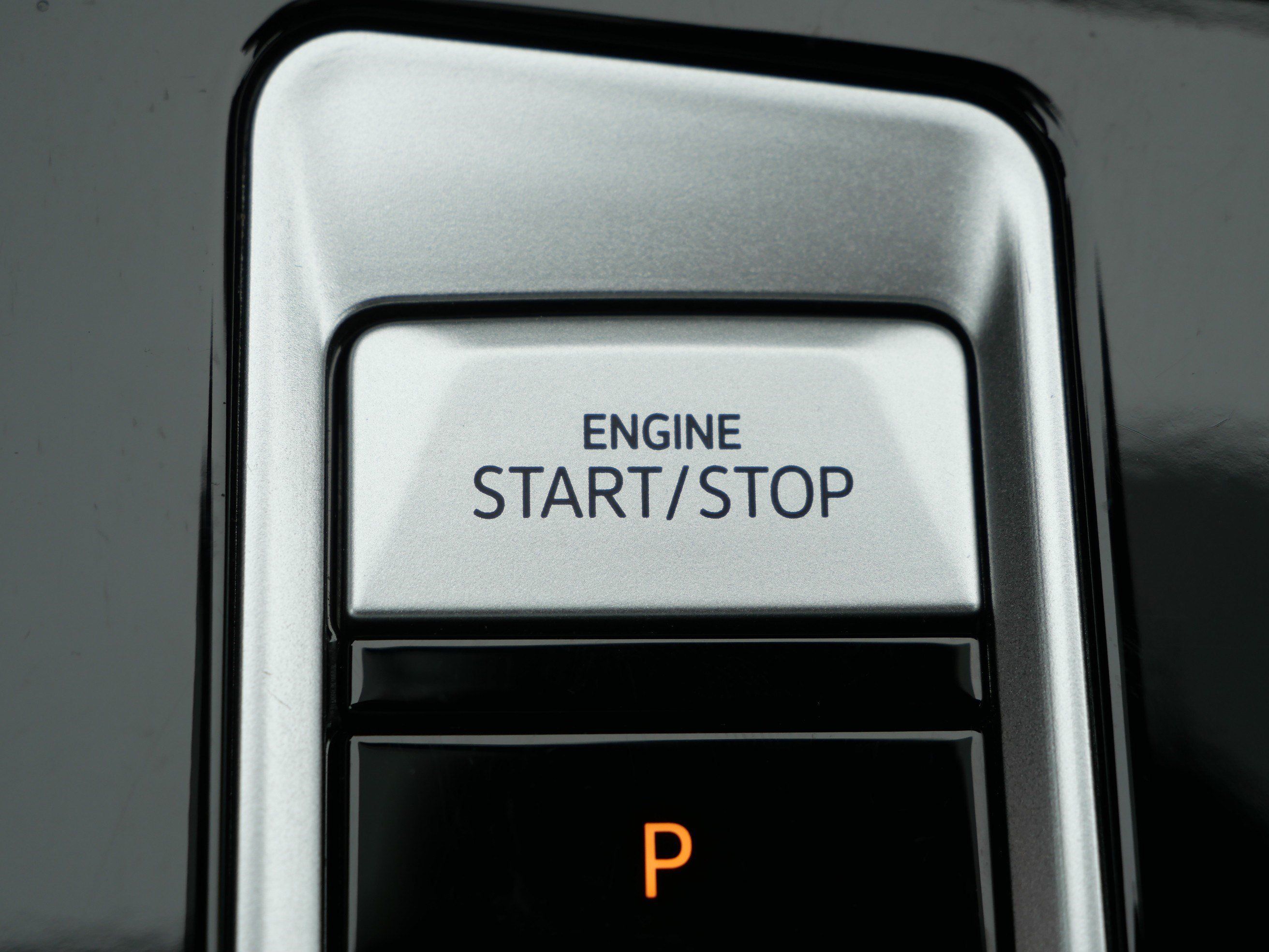 Certified 2026 Volkswagen Atlas SE AWD/4WD image 30