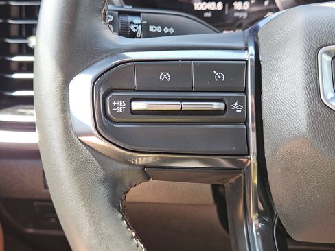 Certified 2024 GMC Canyon AT4 w/ Technology Package AWD/4WD image 22