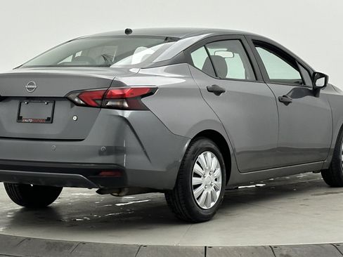 Used 2025 Nissan Versa S image 7