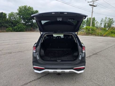Used 2024 Kia Sportage EX AWD/4WD image 13