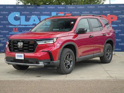 New 2025 Honda Pilot TrailSport