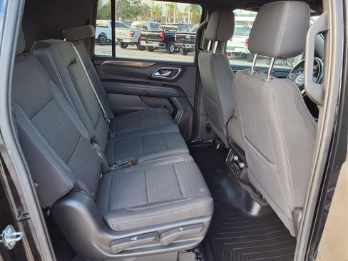 Used 2021 GMC Yukon XL SLE image 16