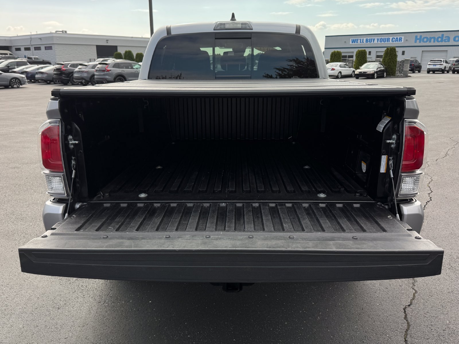 Used 2021 Toyota Tacoma TRD Sport AWD/4WD image 26