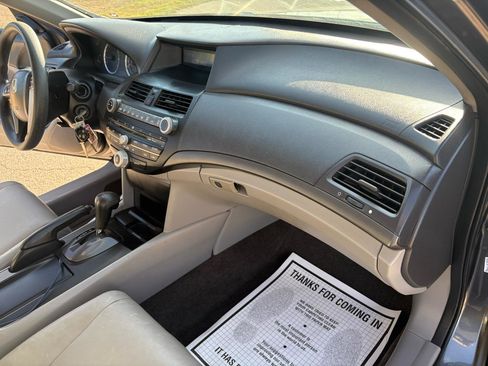 Used 2010 Honda Accord LX image 23