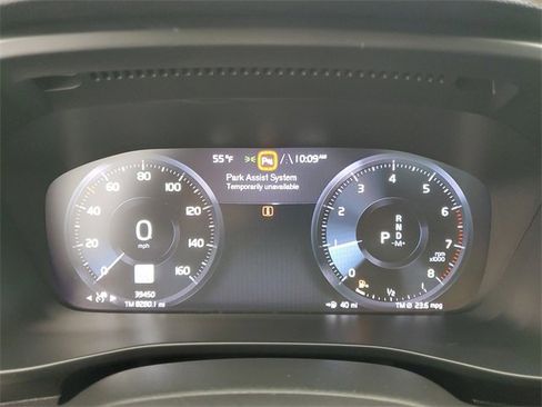 Used 2020 Volvo XC40 T4 R-Design w/ Advanced Package image 26