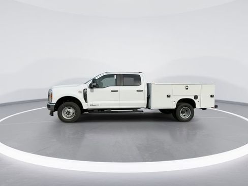 New 2026 Ford F350 XL w/ XL Chrome Package AWD/4WD image 5