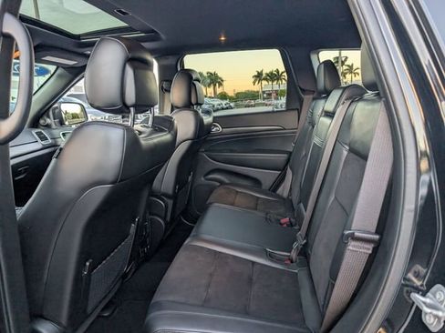 Used 2021 Jeep Grand Cherokee Laredo X image 7