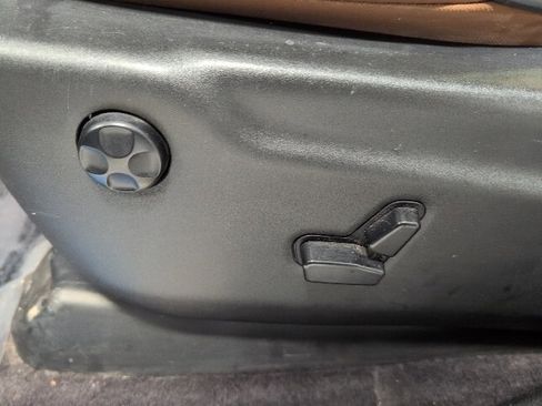 Used 2017 Jeep Grand Cherokee Summit image 14