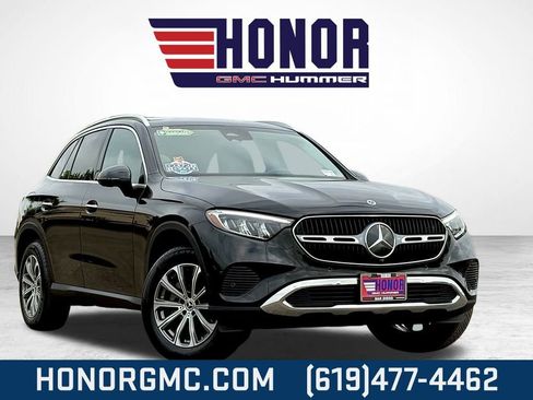 Used 2024 Mercedes-Benz GLC 300 image 1