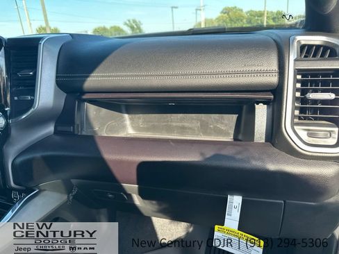 Used 2023 RAM 2500 Laramie AWD/4WD image 16