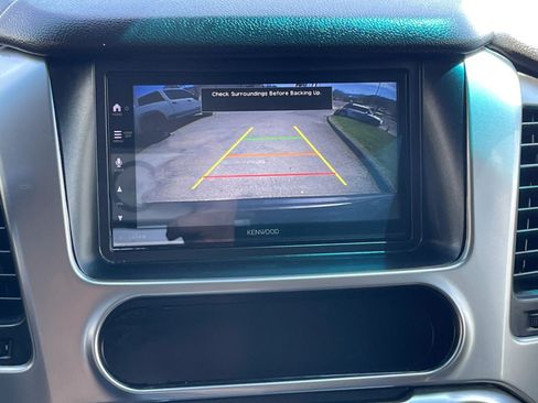 Used 2017 Chevrolet Tahoe LT AWD/4WD image 9