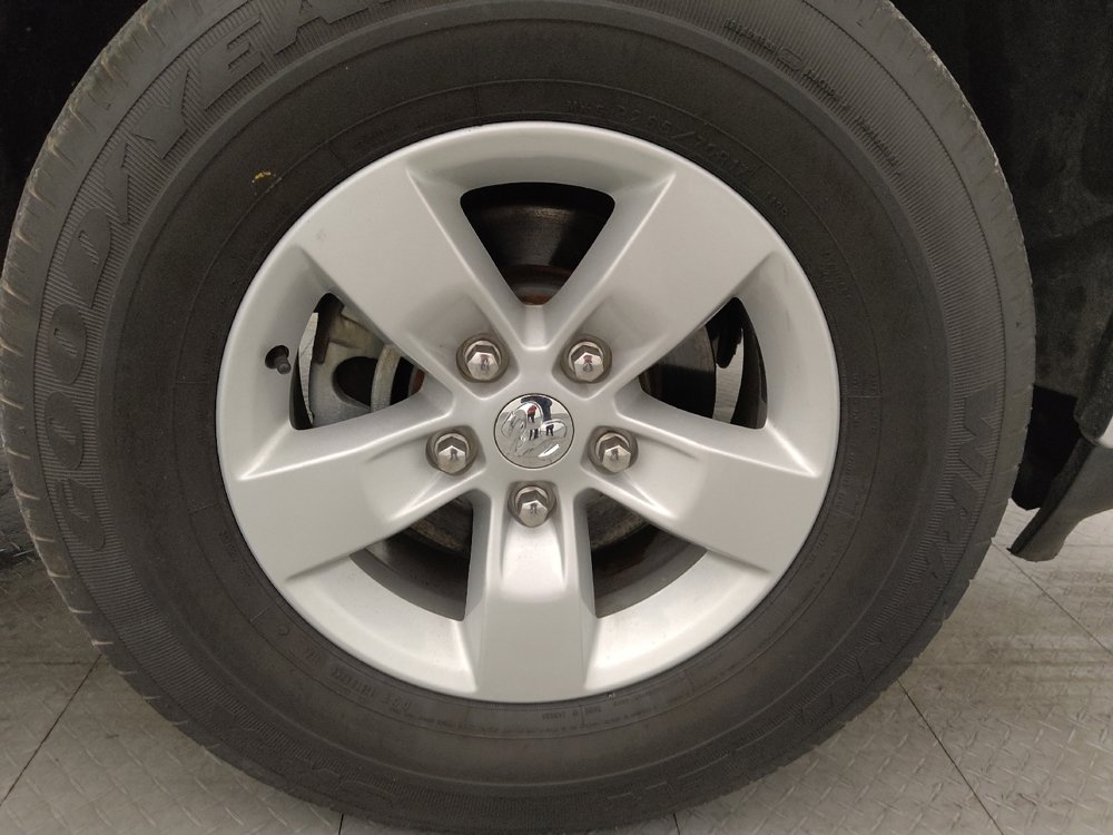 Used 2024 RAM 1500 Classic SLT RWD image 31