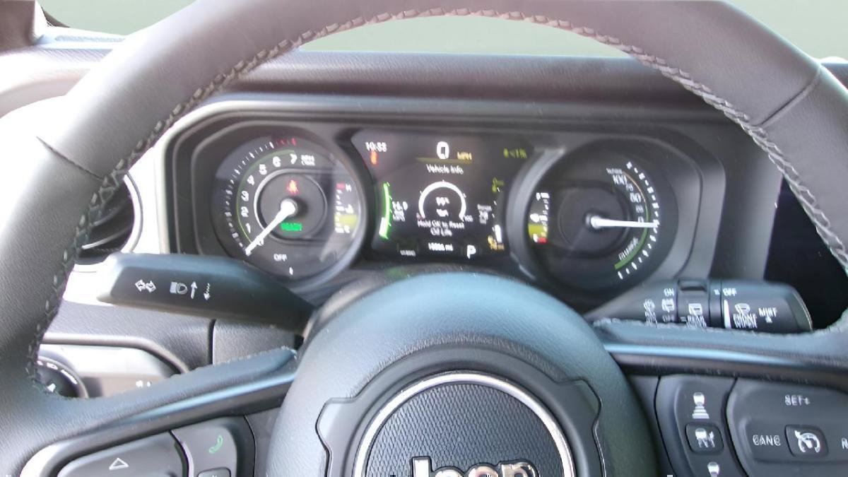 Used 2025 Jeep Wrangler Unlimited Sport S 4xe AWD/4WD image 10
