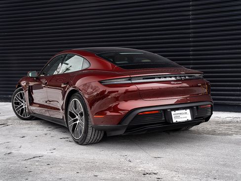 Certified 2023 Porsche Taycan image 3