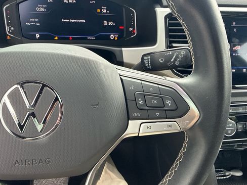 Used 2023 Volkswagen Atlas Cross Sport SE w/ Panoramic Sunroof Package FWD image 11