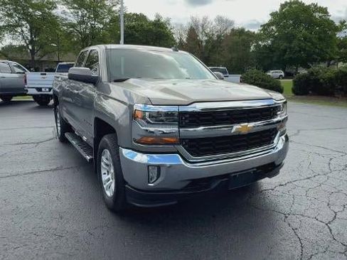 Used 2017 Chevrolet Silverado 1500 LT w/ All Star Edition AWD/4WD image 2