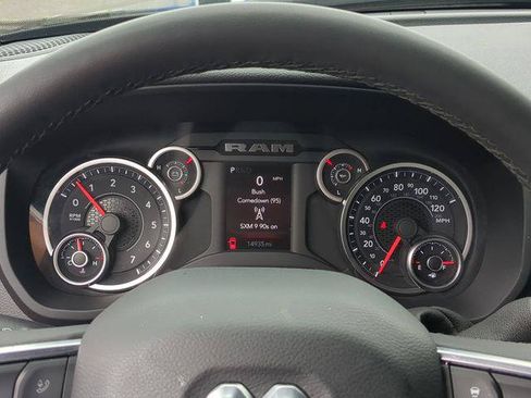 Certified 2025 RAM 2500 Big Horn AWD/4WD image 10