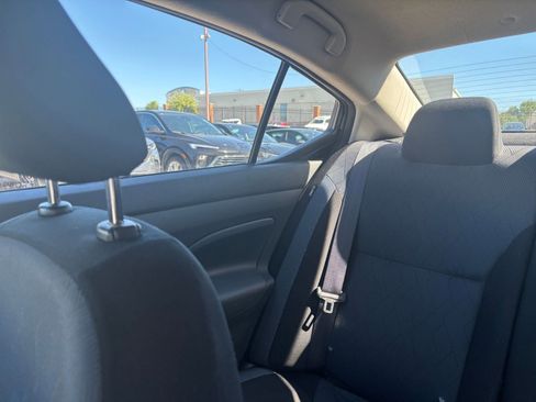 Used 2025 Nissan Versa SV FWD image 34