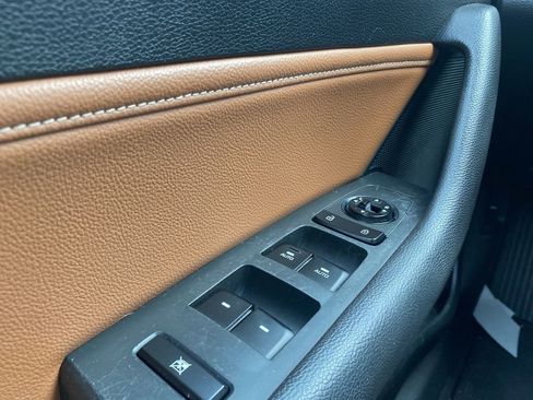 Used 2015 Hyundai Sonata Limited w/ Option Group 06 image 24