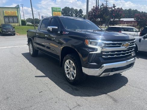 Used 2023 Chevrolet Silverado 1500 LTZ w/ LTZ Premium Package AWD/4WD image 4