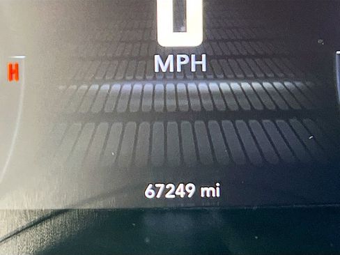 Used 2021 Dodge Challenger R/T image 12