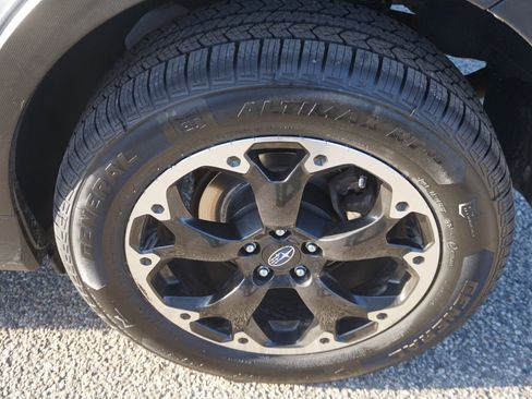 Used 2023 Subaru Crosstrek 2.0i Premium image 9