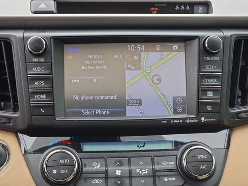 Used 2017 Toyota RAV4 XLE image 25