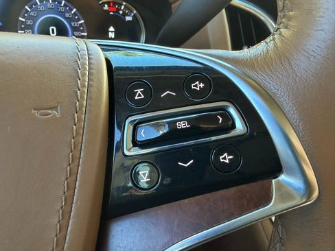 Used 2016 Cadillac Escalade ESV Platinum image 32