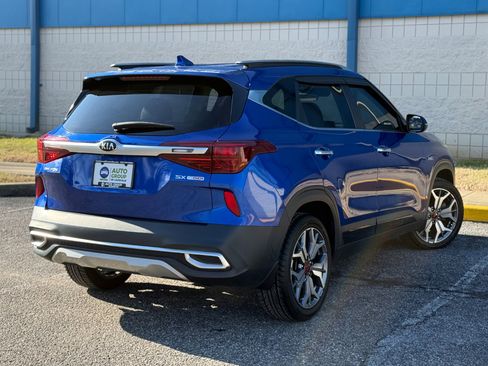 Used 2021 Kia Seltos SX w/ SX Sunroof Package image 5