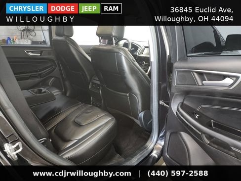 Used 2020 Ford Edge Titanium AWD/4WD image 33