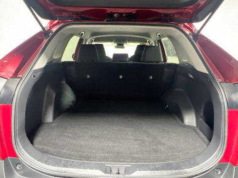Used 2021 Toyota RAV4 LE AWD/4WD image 33