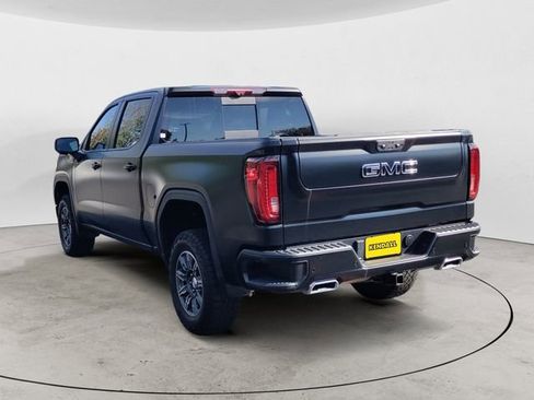 Used 2024 GMC Sierra 1500 AT4 w/ Technology Package image 3