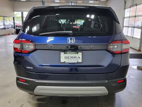 Certified 2025 Honda Pilot EX-L image 6