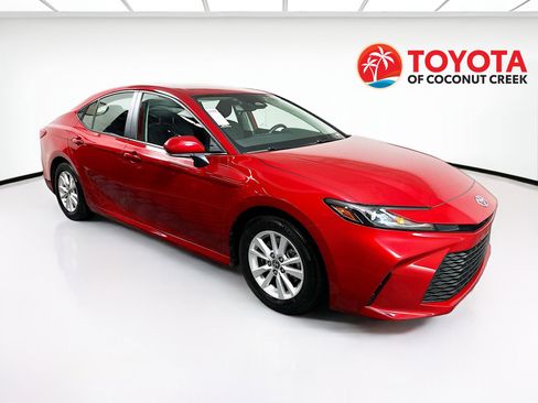 Used 2025 Toyota Camry LE FWD image 1