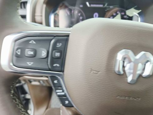 Used 2025 RAM 1500 Laramie AWD/4WD image 23