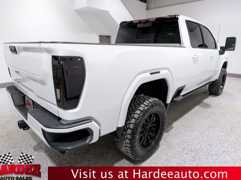 Used 2023 GMC Sierra 2500 AT4 w/ AT4 Preferred Package AWD/4WD image 5