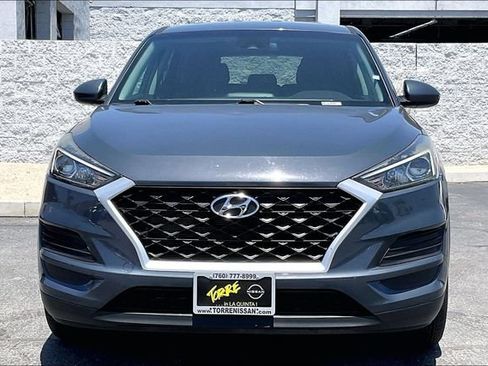 Used 2021 Hyundai Tucson SE FWD image 2