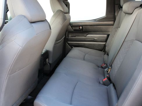 Used 2024 Toyota Tacoma SR5 AWD/4WD image 19