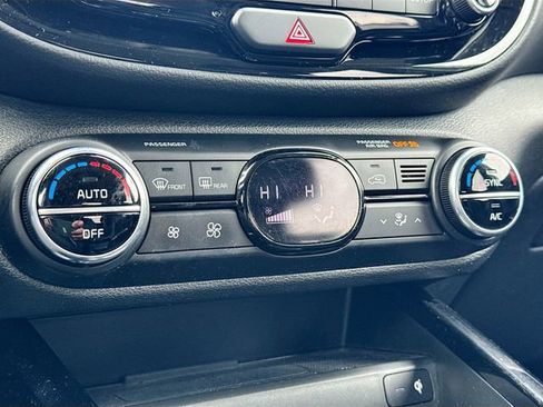 Used 2023 Kia Soul GT-Line image 19