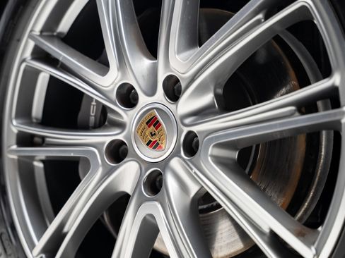 Used 2023 Porsche Panamera 4 AWD/4WD image 22