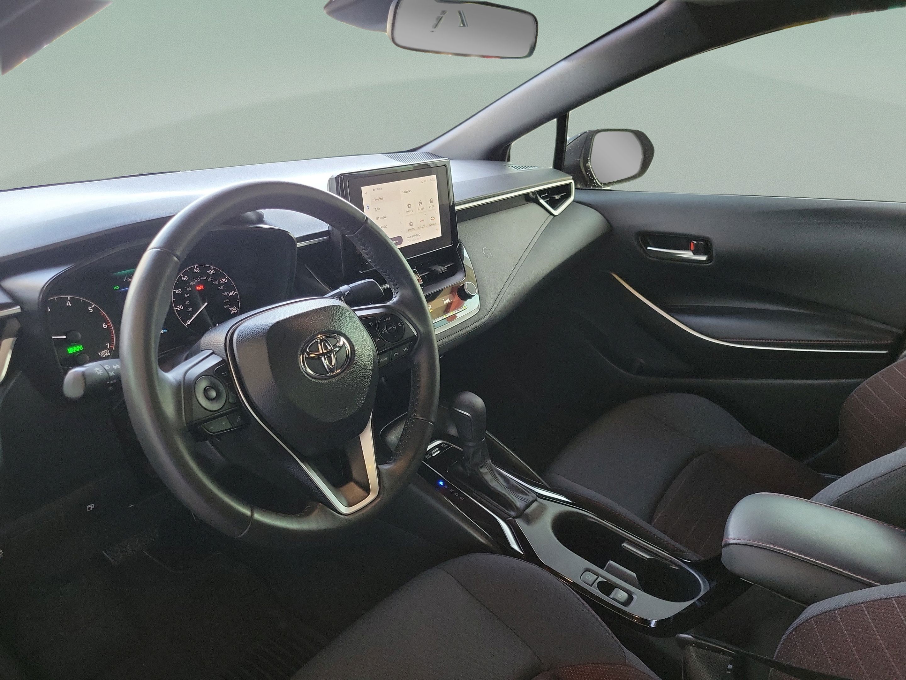 Certified 2024 Toyota Corolla SE FWD image 11