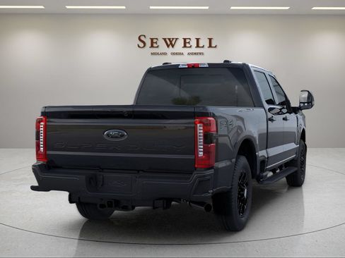 Used 2024 Ford F250 Lariat w/ Lariat Ultimate Package AWD/4WD image 5