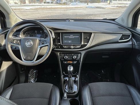 Used 2020 Buick Encore Preferred image 17